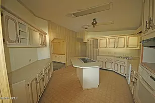 18475 SE 55th Pl, Ocklawaha, FL 32179 - Photo 3