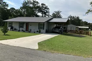 5985 Webb St, Graceville, FL 32440 - Photo 3