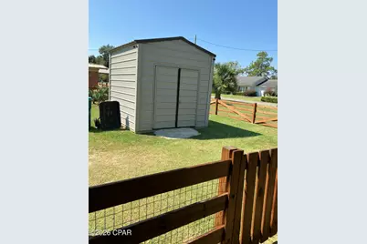 5985 Webb Street, Graceville, FL 32440 - Photo 9