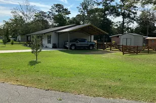 5985 Webb St, Graceville, FL 32440 - Photo 5