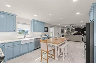 54 First St, Port Saint Joe, FL 32456 - Photo 17