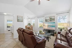 613 Dolphin Dr, Panama City Beach, FL 32413 - Photo 3