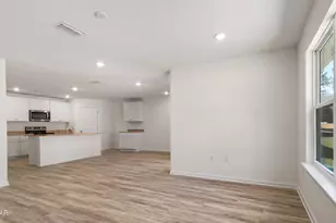 4113 Gulliver Dr, Chipley, FL 32428 - Photo 11