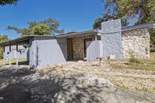 931 Taylor Dr, Panama City, FL 32404 - Photo 1