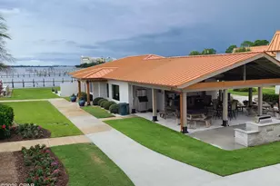 2100 W Beach Dr, Panama City, FL 32401 - Photo 19