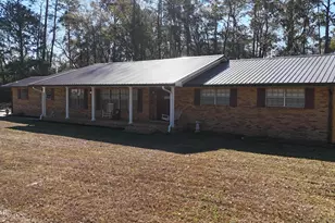 308 E Michigan Ave, Bonifay, FL 32425 - Photo 1