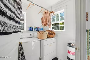 130 Coach Wagoner St, Apalachicola, FL 32320 - Photo 33