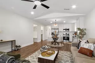 2406 E 16th Ct, Panama City, FL 32405 - Photo 7