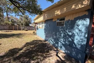 8607 Estrella St, Panama City, FL 32408 - Photo 5