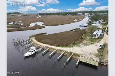 1506 W Highway 98 W, Carrabelle, FL 32322 - Photo 1