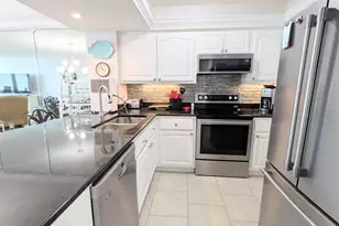 7205 Thomas Dr, Panama City Beach, FL 32408 - Photo 3