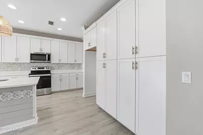 8424 Landshark Boulevard, Panama City Beach, FL 32413 - Photo 17