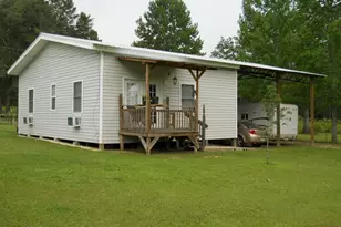 2590 Schmidt Ln, Chipley, FL 32428 - Photo 11