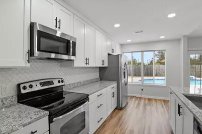 1604 E 13th Plaza, Lynn Haven, FL 32444 - Photo 11