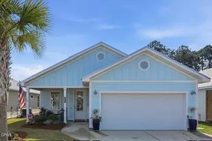 8437 Warner Pl, Panama City, FL 32408 - Photo 1