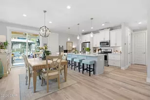 8437 Warner Pl, Panama City, FL 32408 - Photo 9