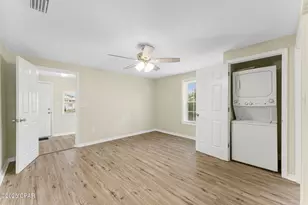 1020 E 14th Ct, Panama City, FL 32401 - Photo 9