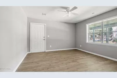 826 S Weeks Street, Bonifay, FL 32425 - Photo 7