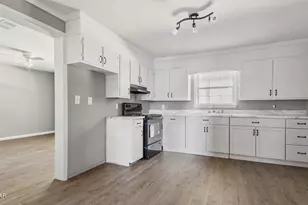 826 S Weeks St, Bonifay, FL 32425 - Photo 5