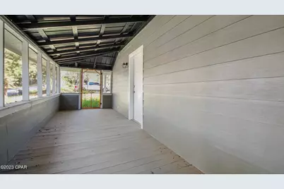 826 S Weeks Street, Bonifay, FL 32425 - Photo 9
