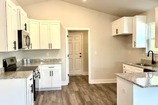 11449 Godart St, Panama City, FL 32404 - Photo 5