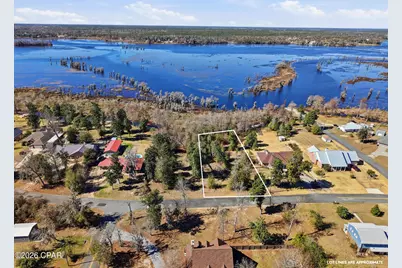 9209 Lake Forest Drive, Youngstown, FL 32466 - Photo 3