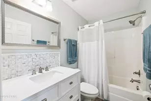 7464 Sunset Harbor Dr, Navarre, FL 32566 - Photo 17