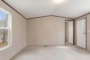 307 E Montana Ave, Bonifay, FL 32425 - Photo 21