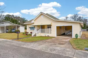 1314 Coggin Ave, Chipley, FL 32428 - Photo 1