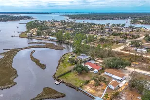 7424 Little Creek Cir, Southport, FL 32409 - Photo 51