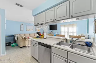 7813 N Lagoon Dr, Panama City, FL 32408 - Photo 7