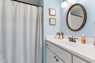 7813 N Lagoon Dr, Panama City, FL 32408 - Photo 13