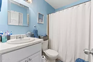 7813 N Lagoon Dr, Panama City, FL 32408 - Photo 15