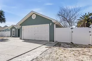 919 Pelican Pl, Panama City Beach, FL 32407 - Photo 31