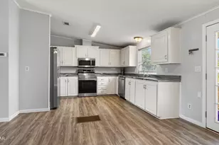 12808 Clear Creek Rd, Youngstown, FL 32466 - Photo 9