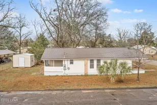 794 2nd St, Chipley, FL 32428 - Photo 17