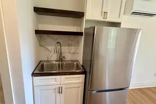 145 6th St, Apalachicola, FL 32320 - Photo 9