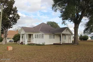 2497 3rd Ave, Alford, FL 32420 - Photo 1
