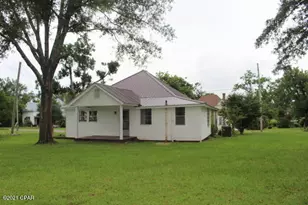 2497 3rd Ave, Alford, FL 32420 - Photo 7