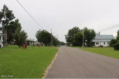 2497 3rd Avenue, Alford, FL 32420 - Photo 9