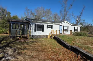 8921 Kingswood Rd, Southport, FL 32409 - Photo 1