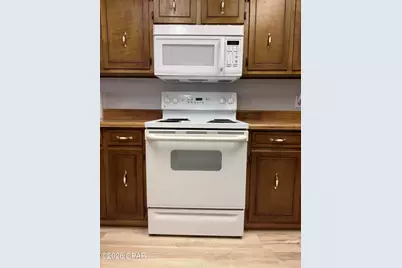 8725 Tracy Way, Panama City, FL 32404 - Photo 11