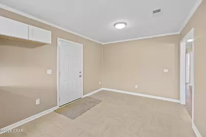 1037 Payne Street, Graceville, FL 32440 - Photo 5