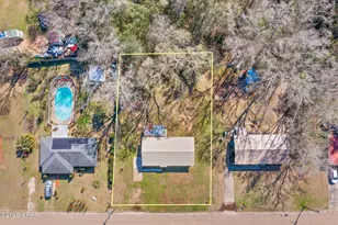 1037 Payne St, Graceville, FL 32440 - Photo 23