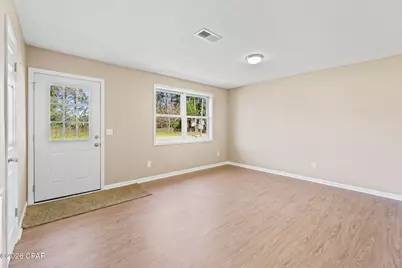 1037 Payne Street, Graceville, FL 32440 - Photo 3