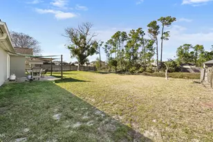 2004 Wind Jammer Dr, Lynn Haven, FL 32444 - Photo 13