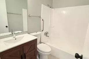 506 N 11th St, Panama City, FL 32404 - Photo 11