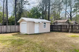 7693 NW Chattahoochee Cir, Bristol, FL 32321 - Photo 21