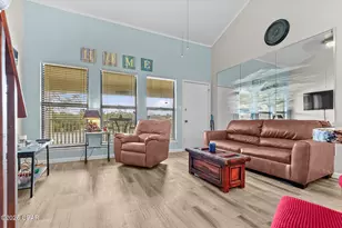 8526 Lydia Ln, Panama City, FL 32408 - Photo 9