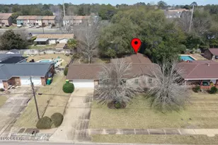 729 Crestwood St, Mary Esther, FL 32569 - Photo 25